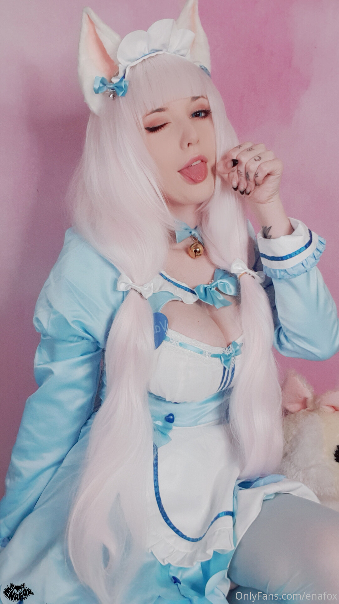 Enafox cosplay.